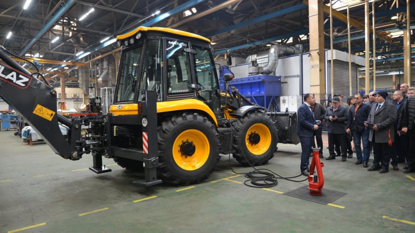 Экскаватор погрузчик cukurova 888