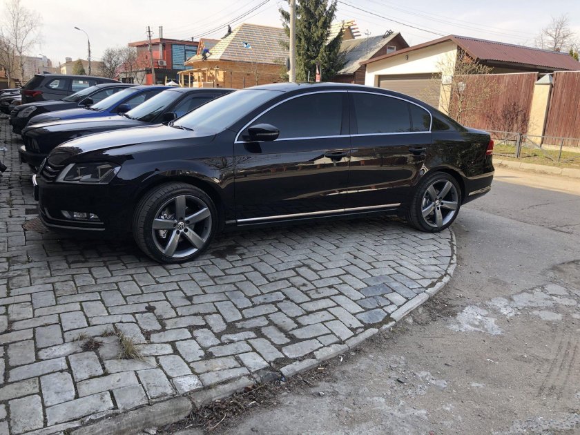 Volkswagen Passat b7 на дисках