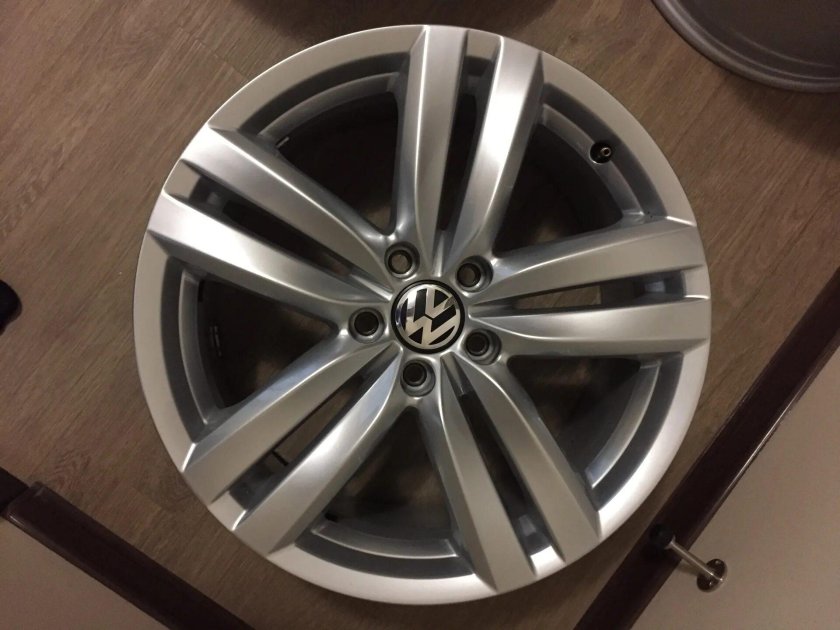 Пассат СС диски r18