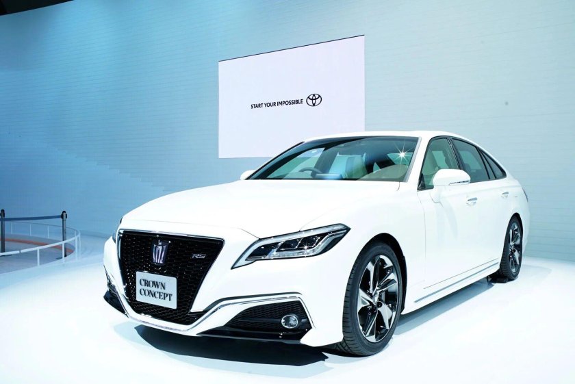 Toyota Crown 2018