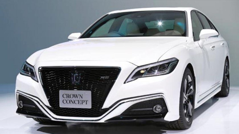 Тойота Кроун 2020