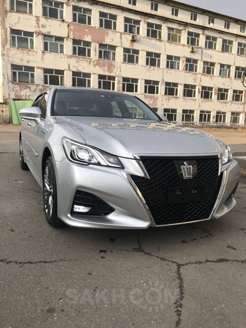 Toyota Crown 2017
