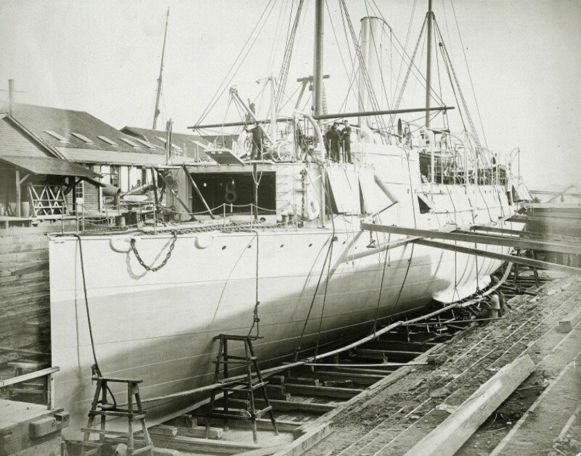 Uss charleston c-2