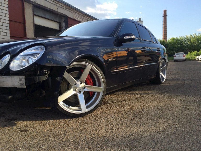 Мерседес w211 на ВОССЕНАХ