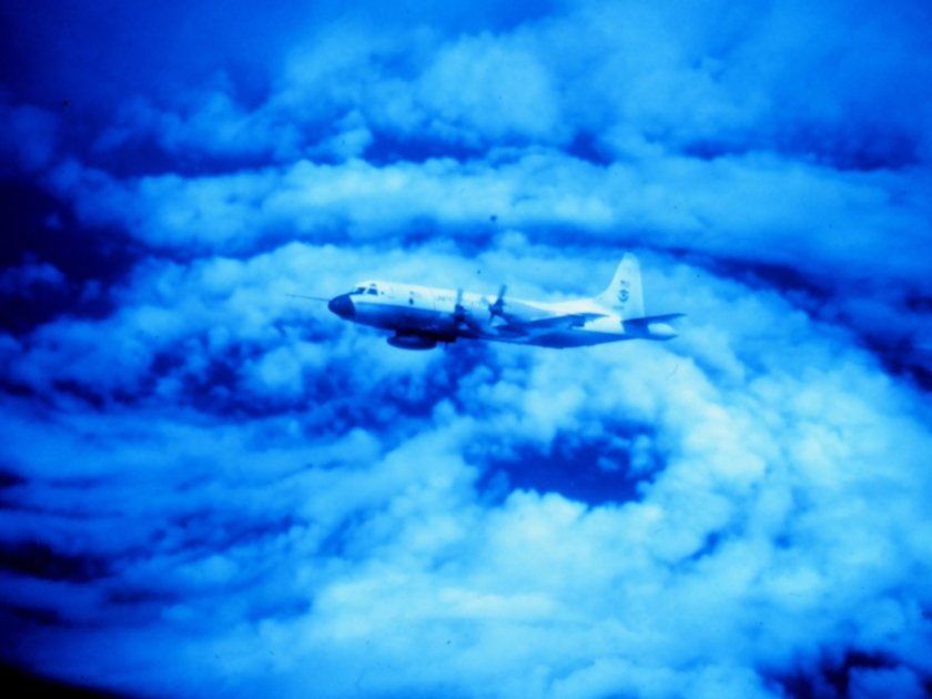 Сильная турбулентность в самолете