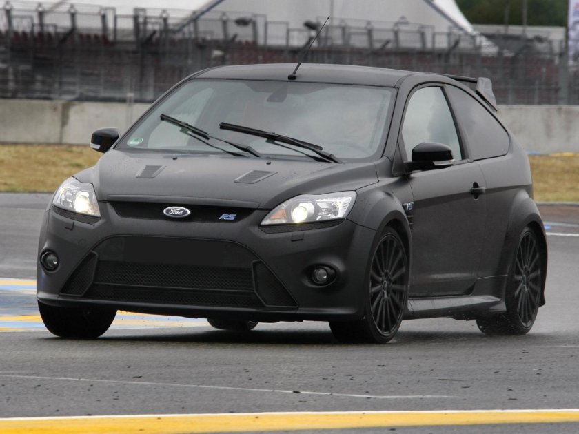 Ford Focus rs500 2010