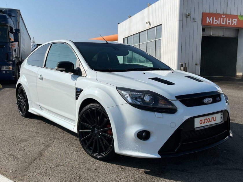 Ford focus 2 rs белая