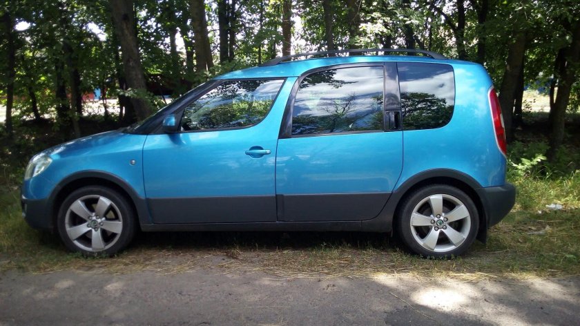 Шкода румстер скаут