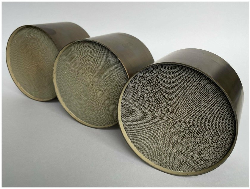 Универсальный катализатор