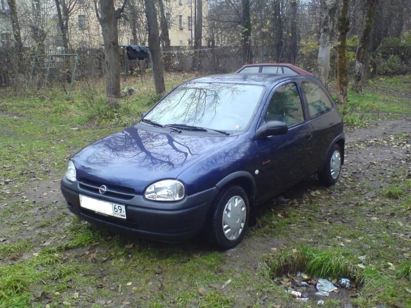 Opel Corsa 1998 drive2