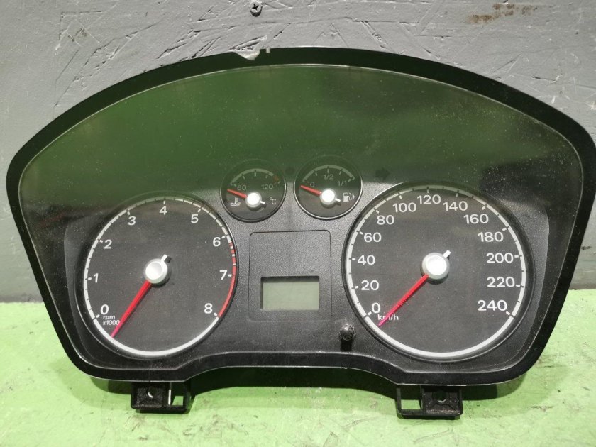 Панель приборов ford focus 2