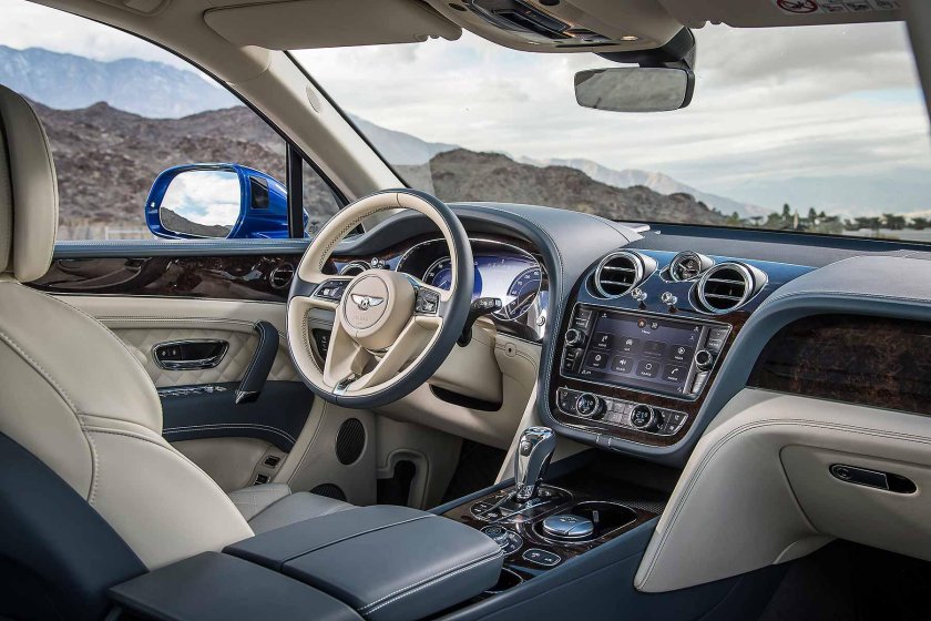 Bentley Bentayga 2016 салон