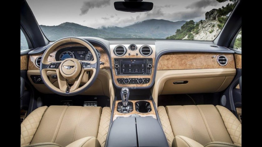 Bentley Bentayga 2019 салон