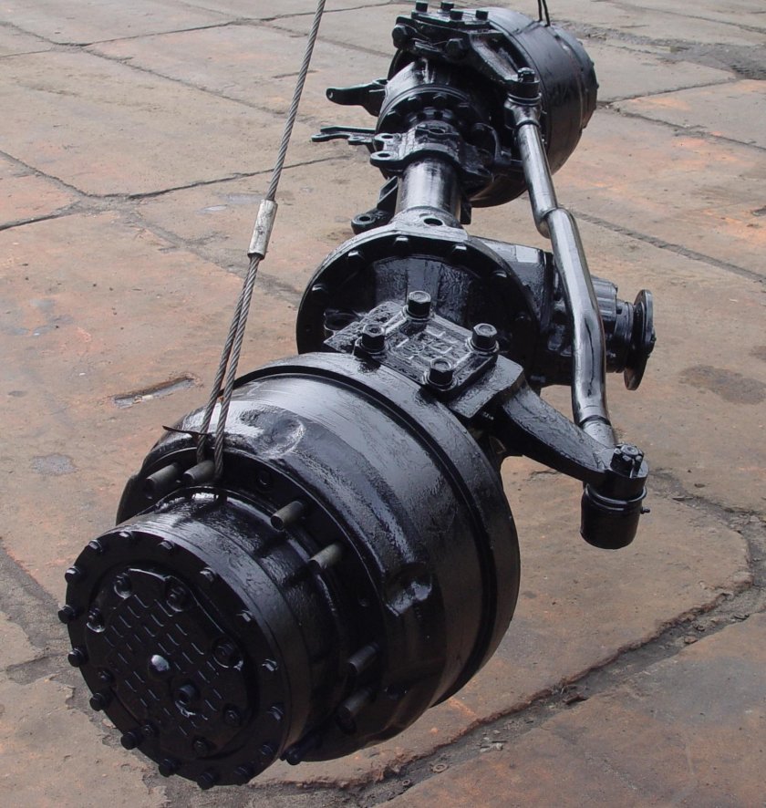 Передний мост МАЗ 6425