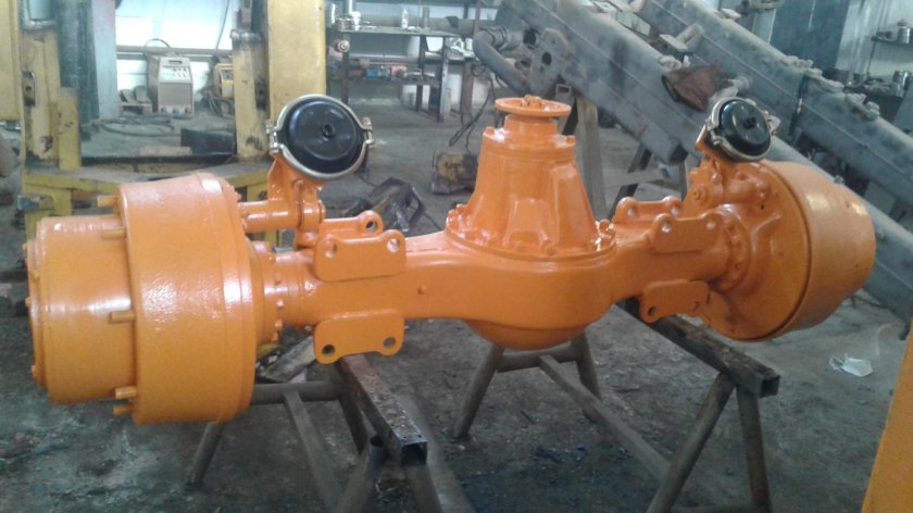 Бортовой редуктор Амкодор 342