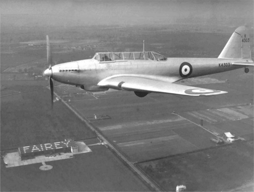 Британский лёгкий бомбардировщик "Фэйри Бэттл"