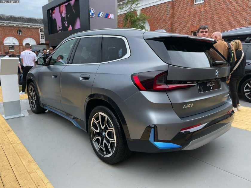 BMW x7 Frozen Pure Grey