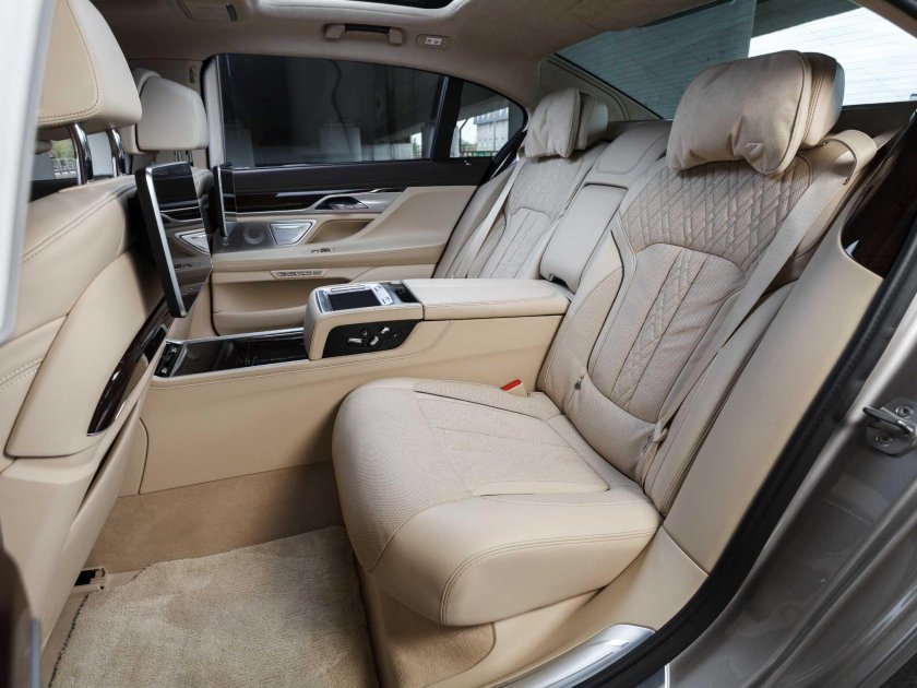 БМВ 7 серии Люкс