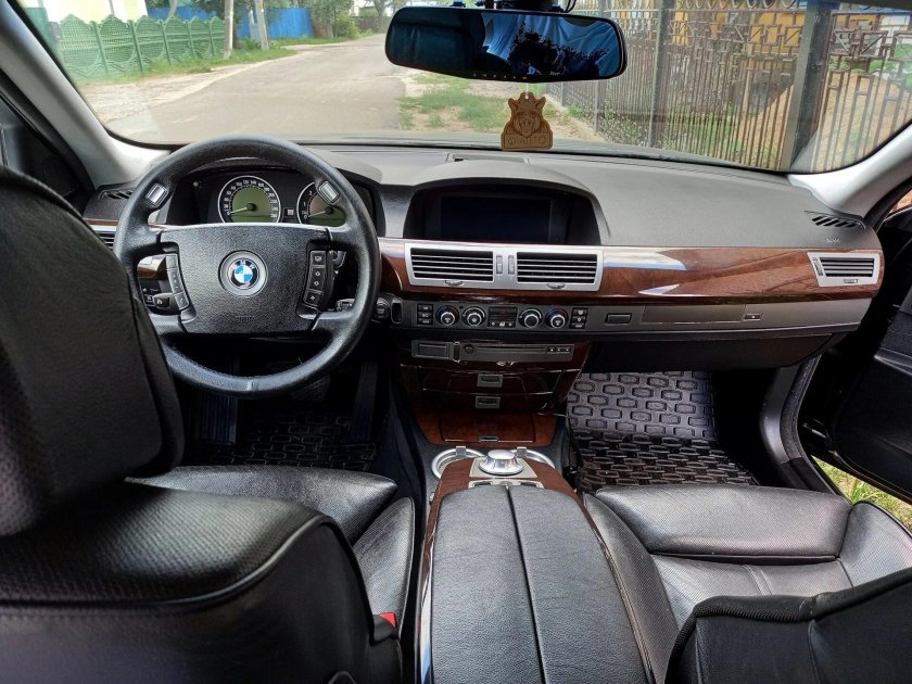 БМВ 7 е65 салон