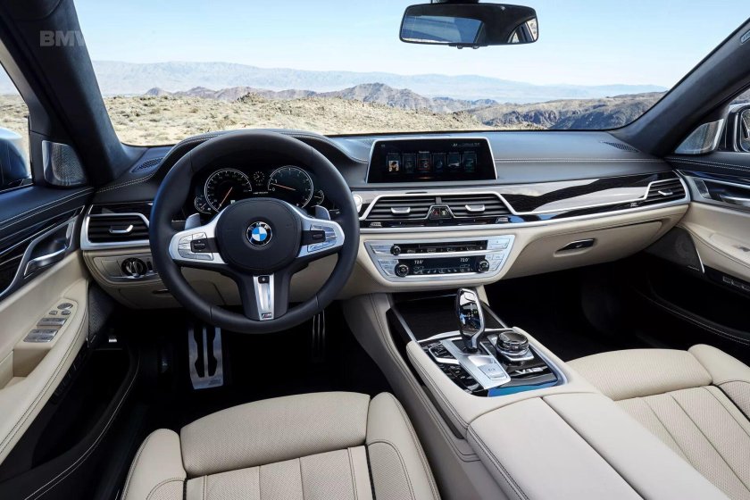 BMW 7 XDRIVE