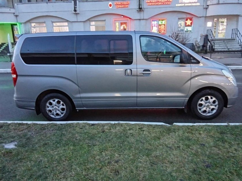 Hyundai grand starex 2011