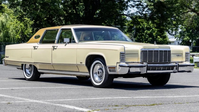 Lincoln continental 1975
