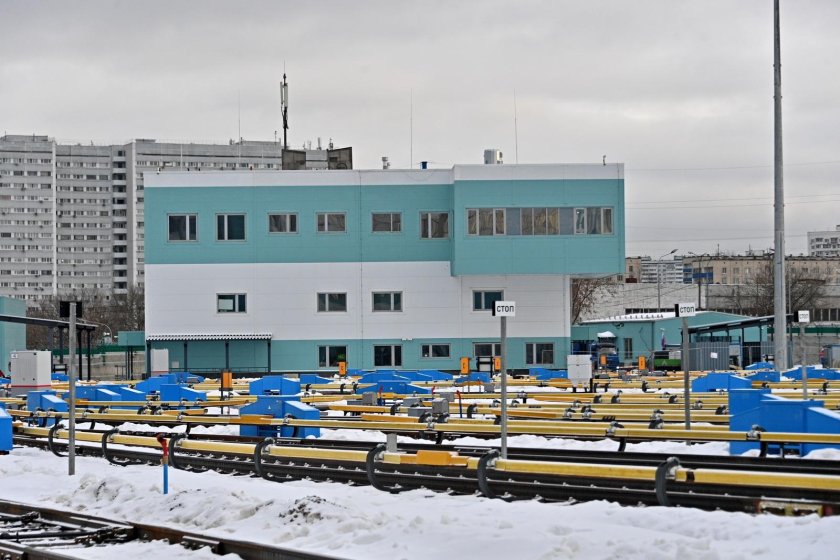 Метро депо Аминьевское