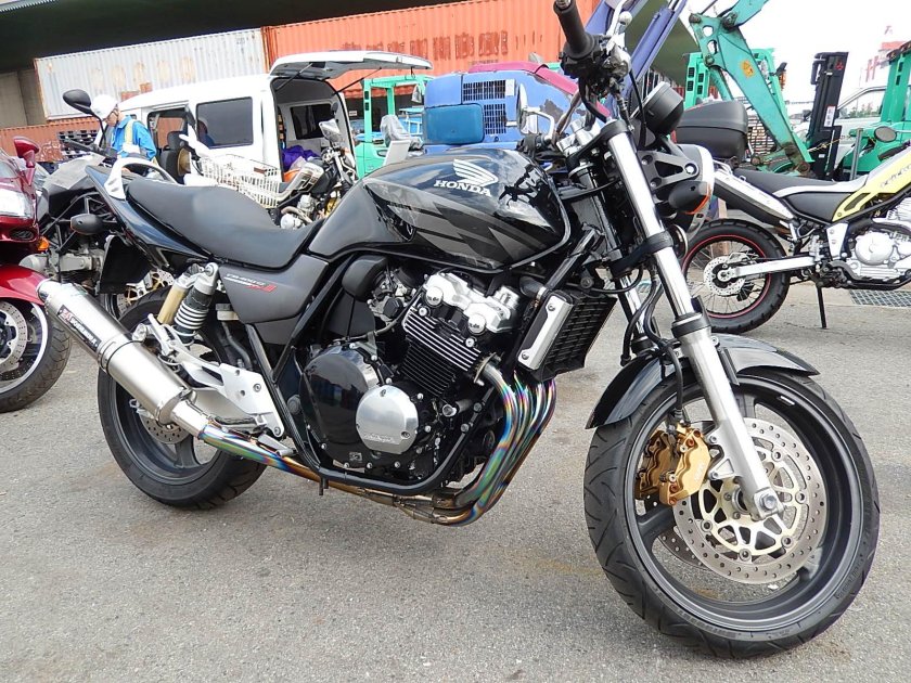 Honda cb400sf VTEC 3