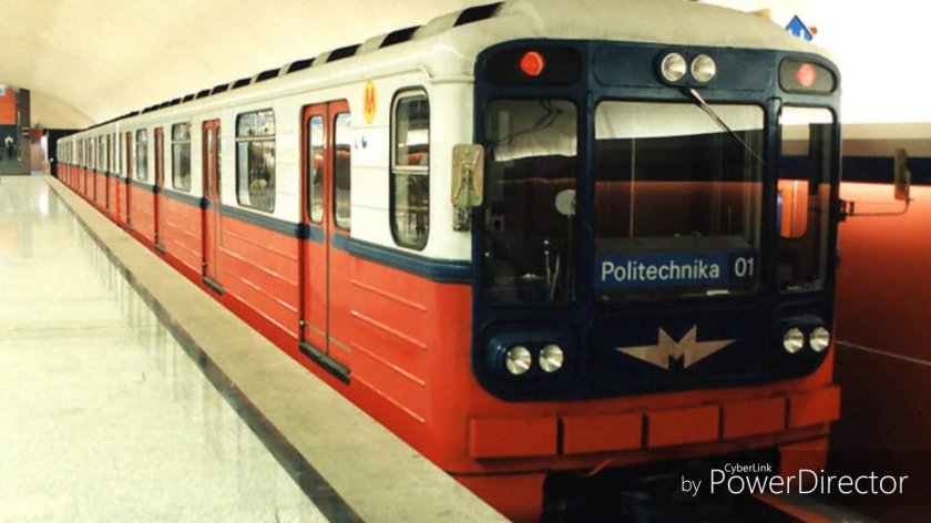 Метровагон номерной 81-717