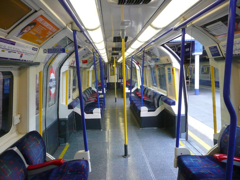 Вагон метро Лондон