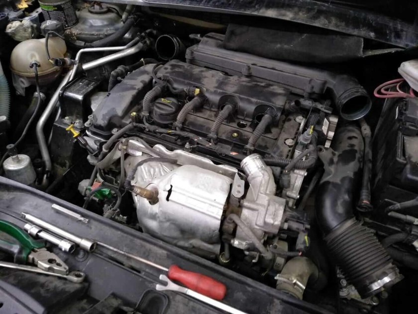 Двигатель ер6 Ситроен с4