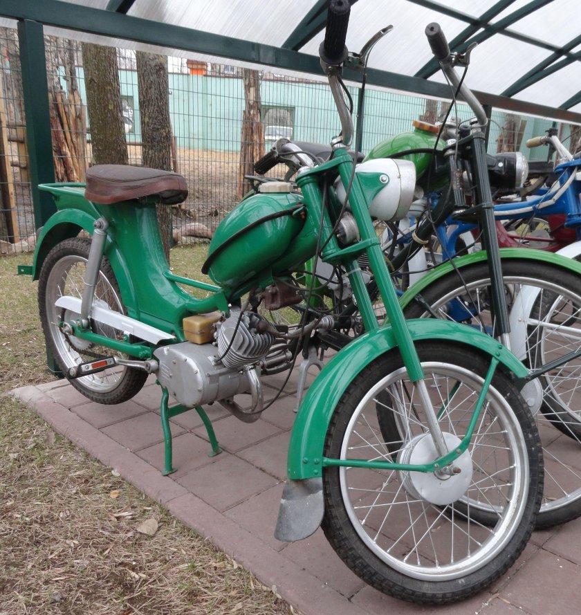 Мопед Рига 4