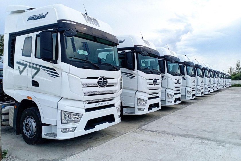 Седельный тягач faw j 7