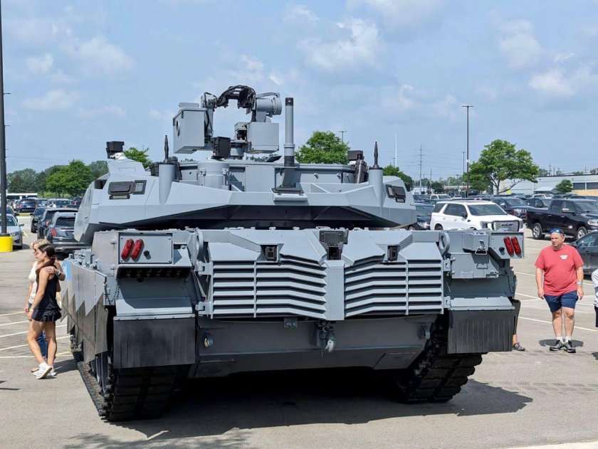 Abrams x Ausa-2022