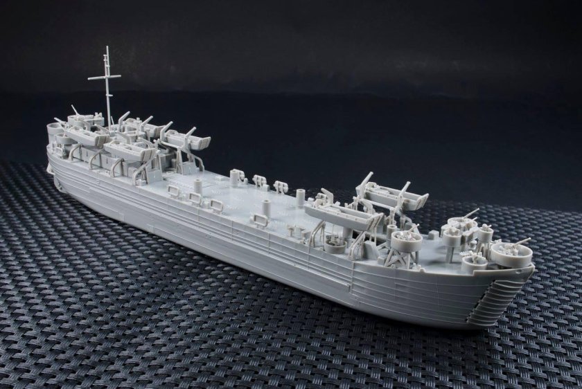 73515 AFV Club корабль us Navy Type 2 LSTS: LST-1 class 1/350