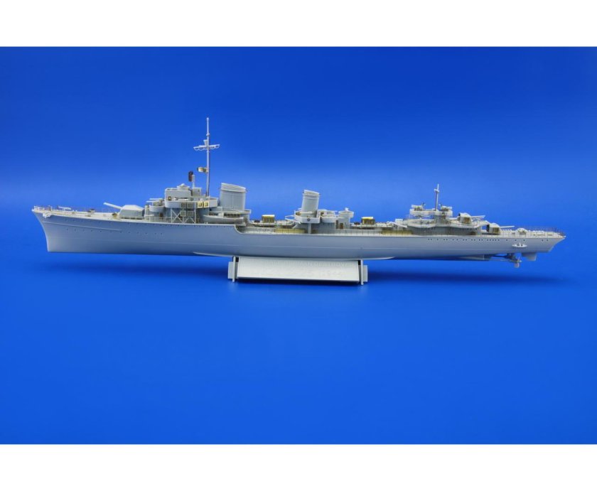 1/350 Trumpeter z-25