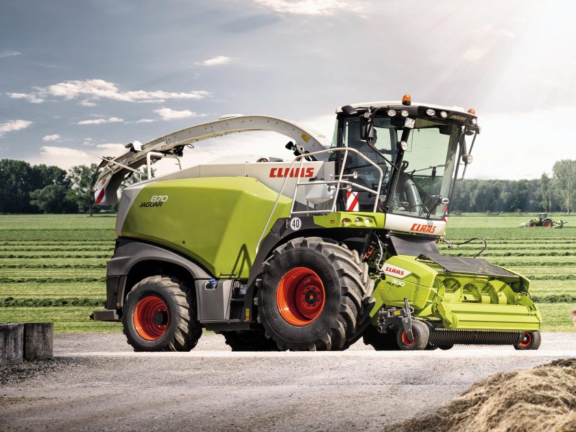 Комбайн Клаас Ягуар