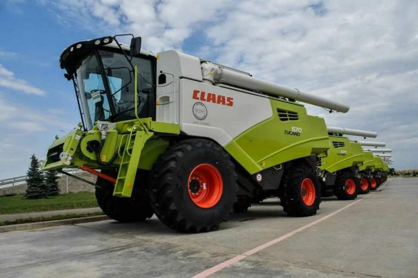 Комбайн CLAAS Tucano
