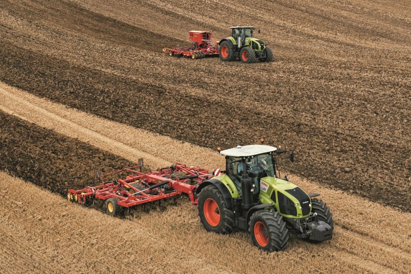 Трактор CLAAS Axion 950