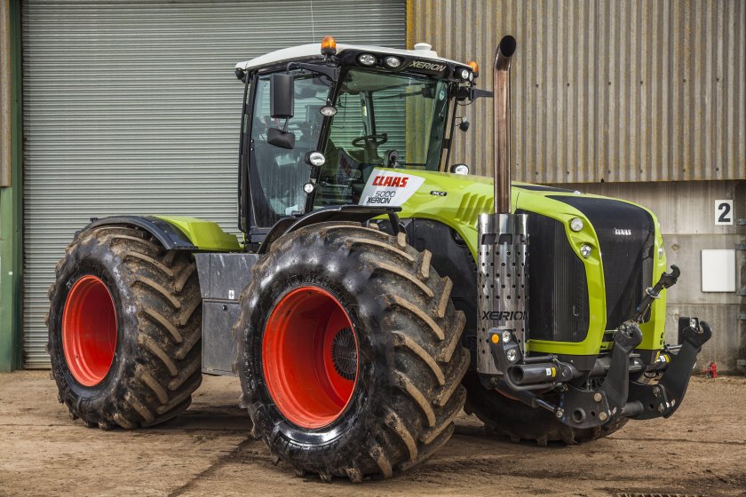 Трактор CLAAS Xerion