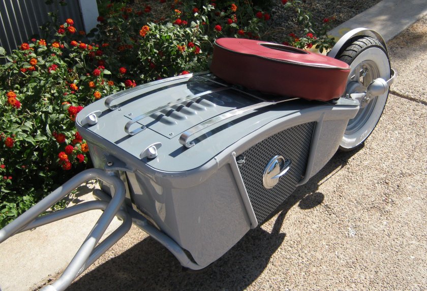 Мотоприцеп Thule