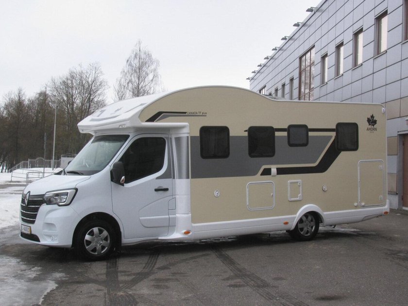 Альковный автодом