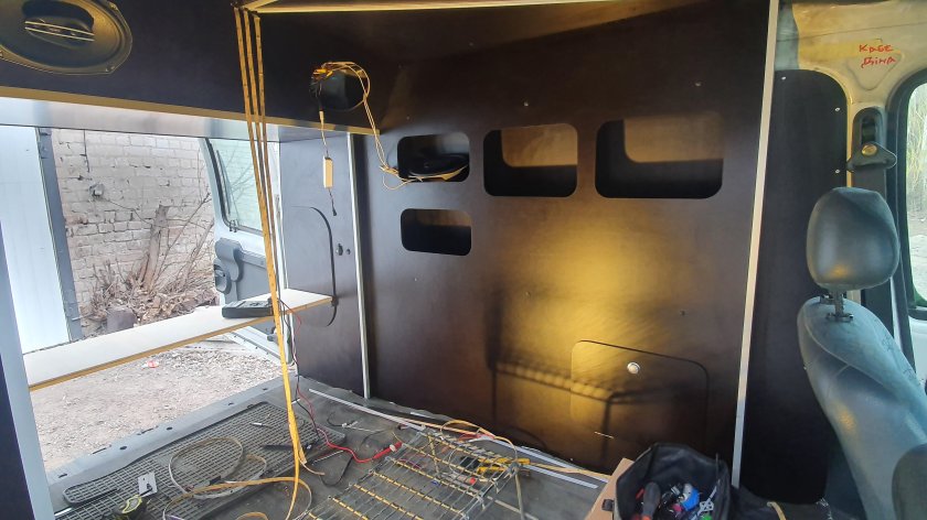 Обшивка грузового бункера