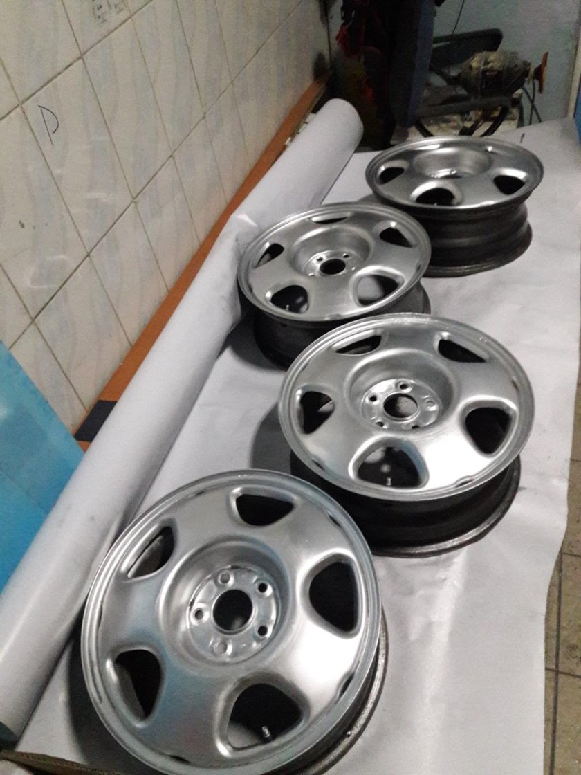 Диски штампованные r14 Тойота Хайс