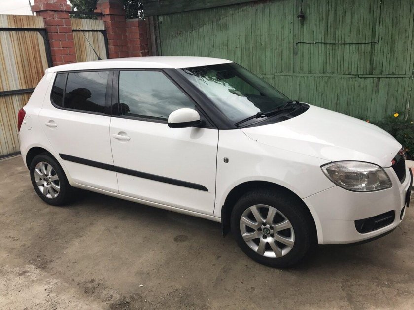 Skoda Fabia 2008 хэтчбек