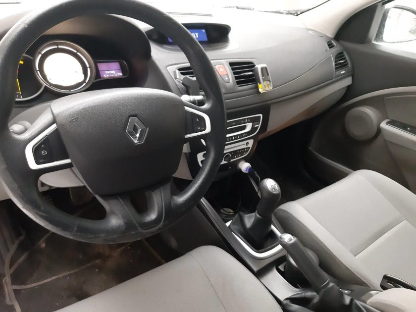 Меган 3 салон