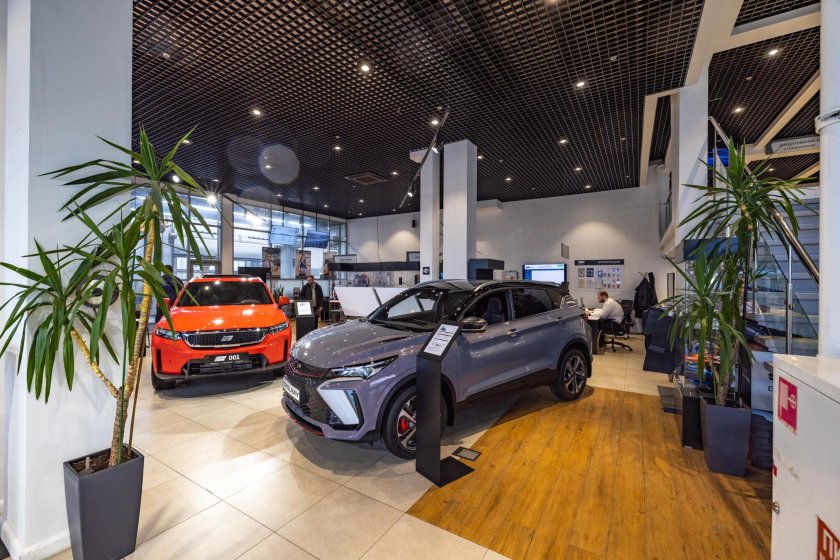 Автосалон в москве