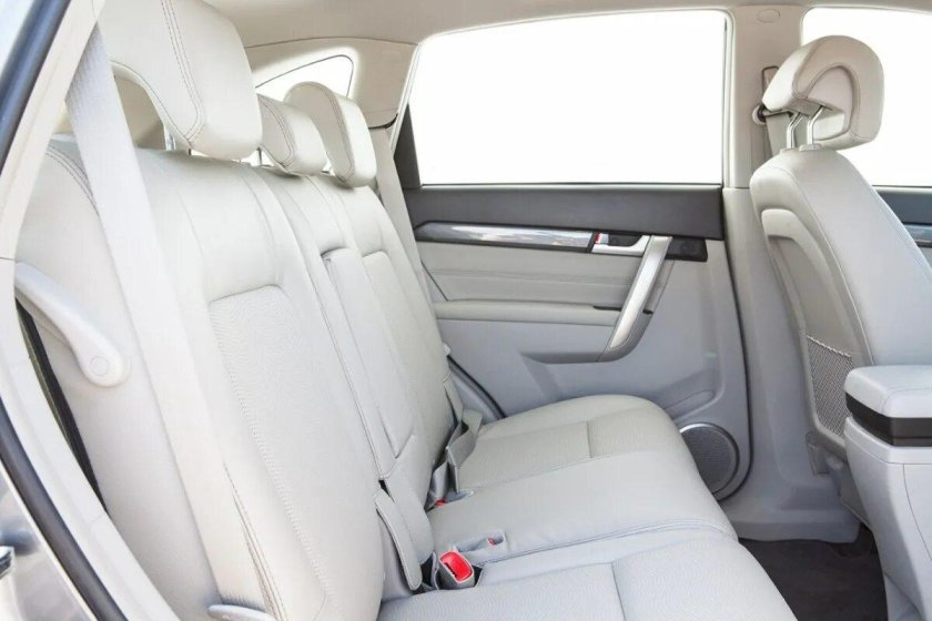 Chevrolet Captiva 2010 салон