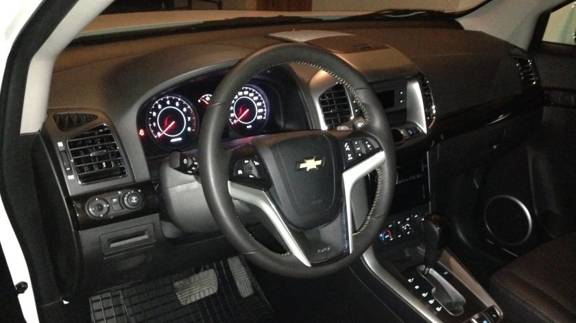 Chevrolet Captiva 4 салон