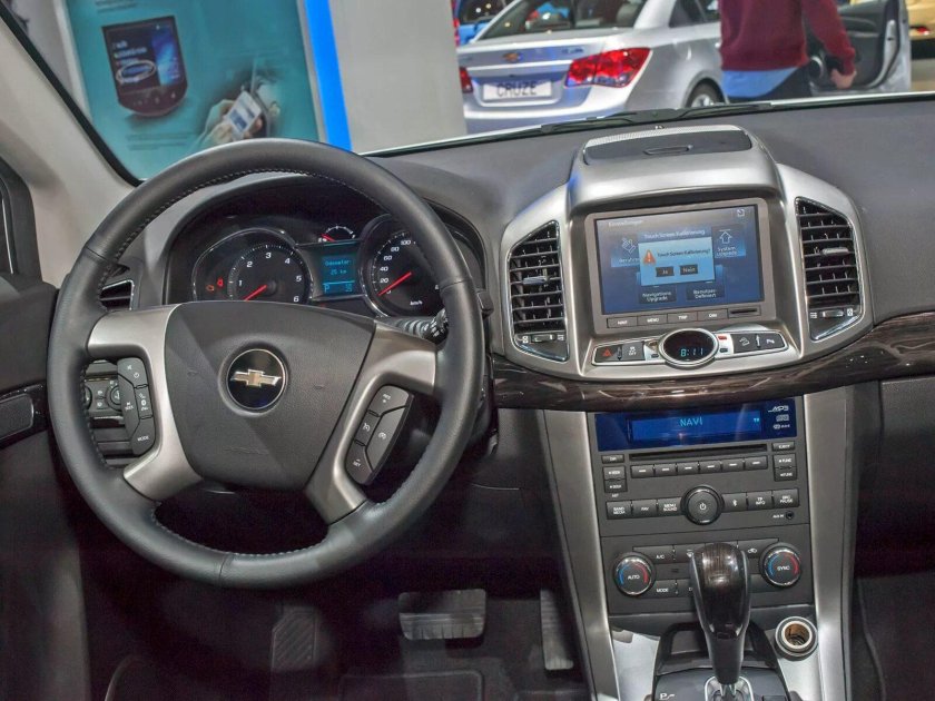 Chevrolet Captiva 2013 салон
